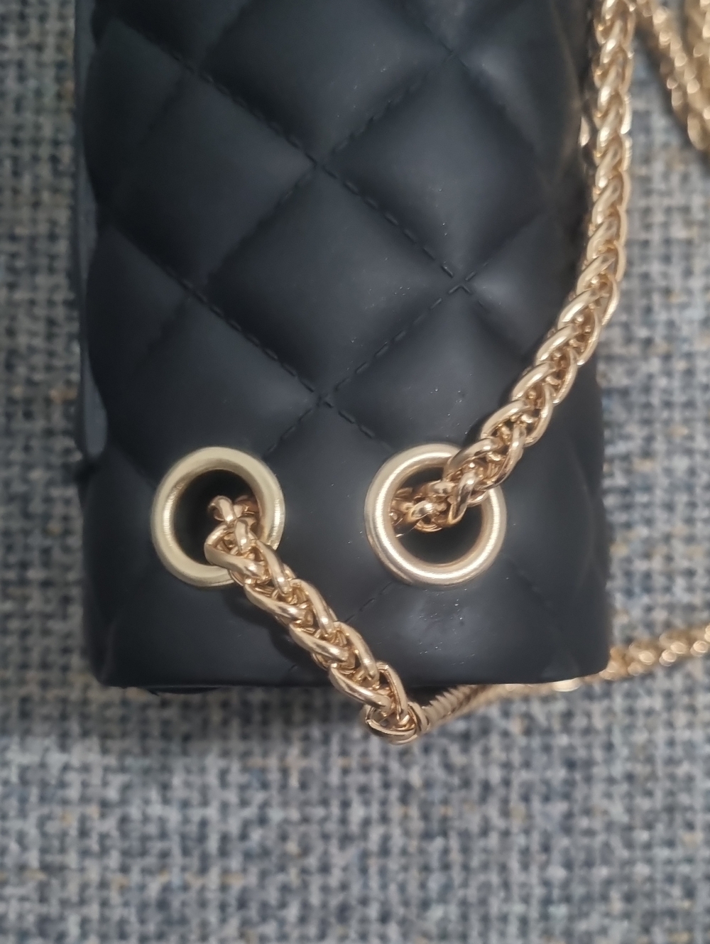 LE MIEL Quilted Jelly Crossbody & Shoulder Bag - Picture 15 of 16